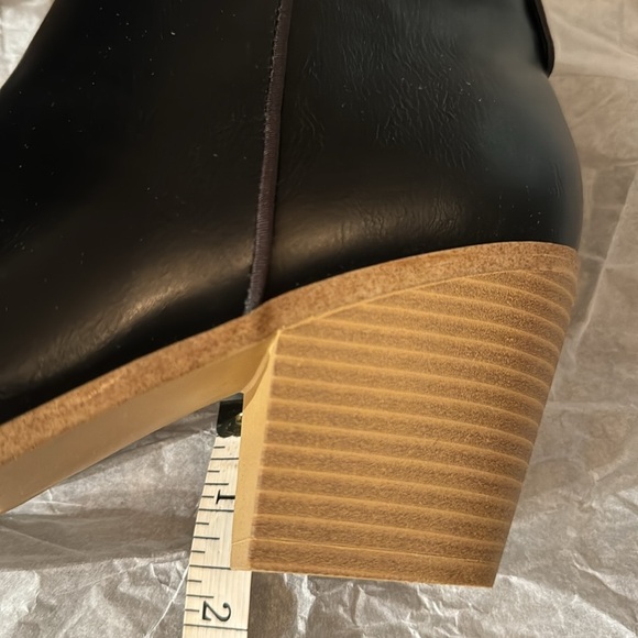 Just Fab black Caviar ankle boot NIB 7 - Picture 5 of 8